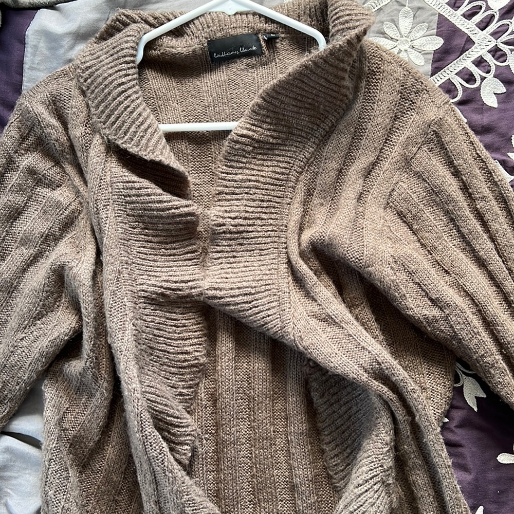 Brown long sleeve sweater
